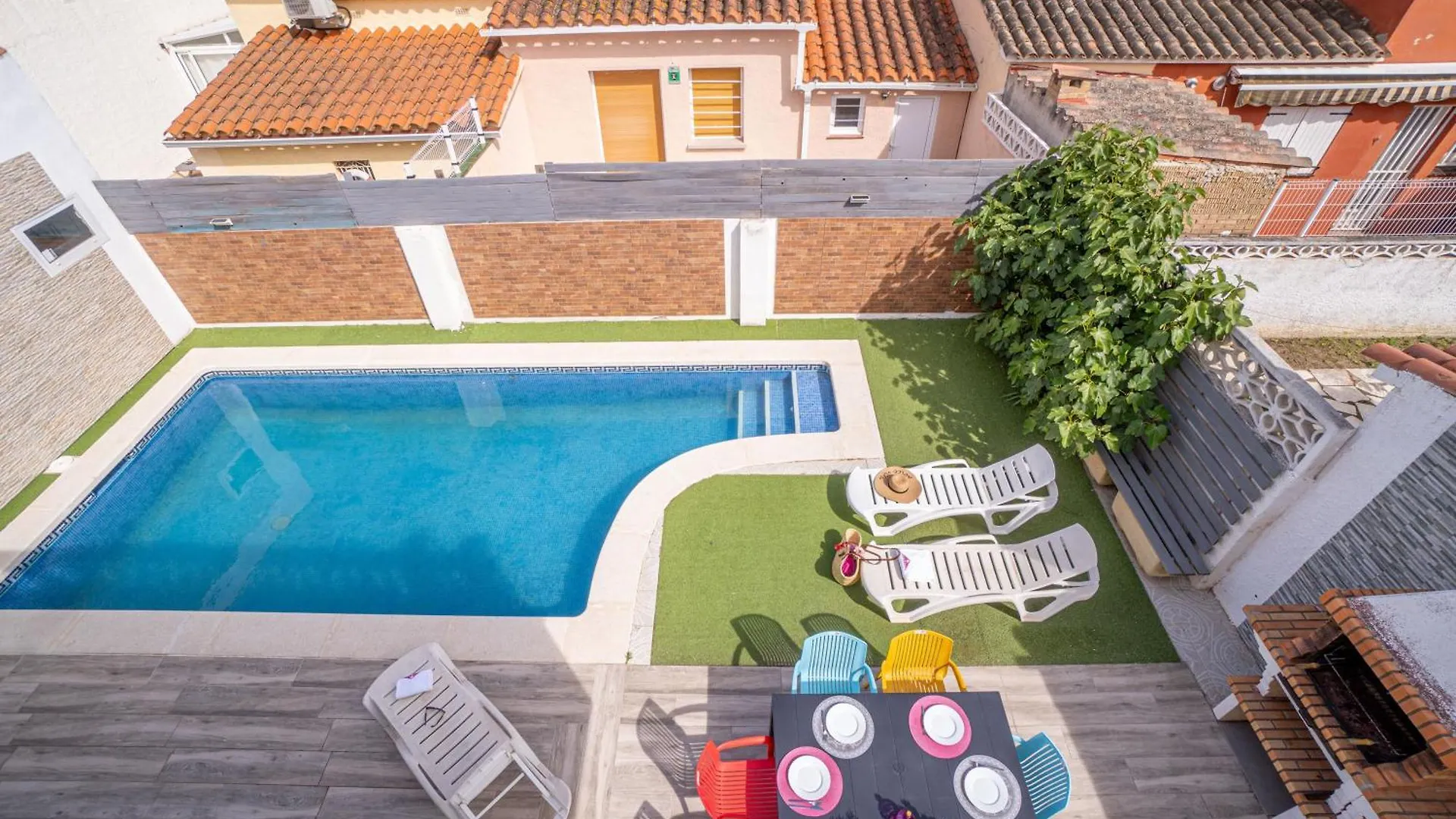 Apart-Rent Casa Con Piscina Montgri 0125 Empuriabrava