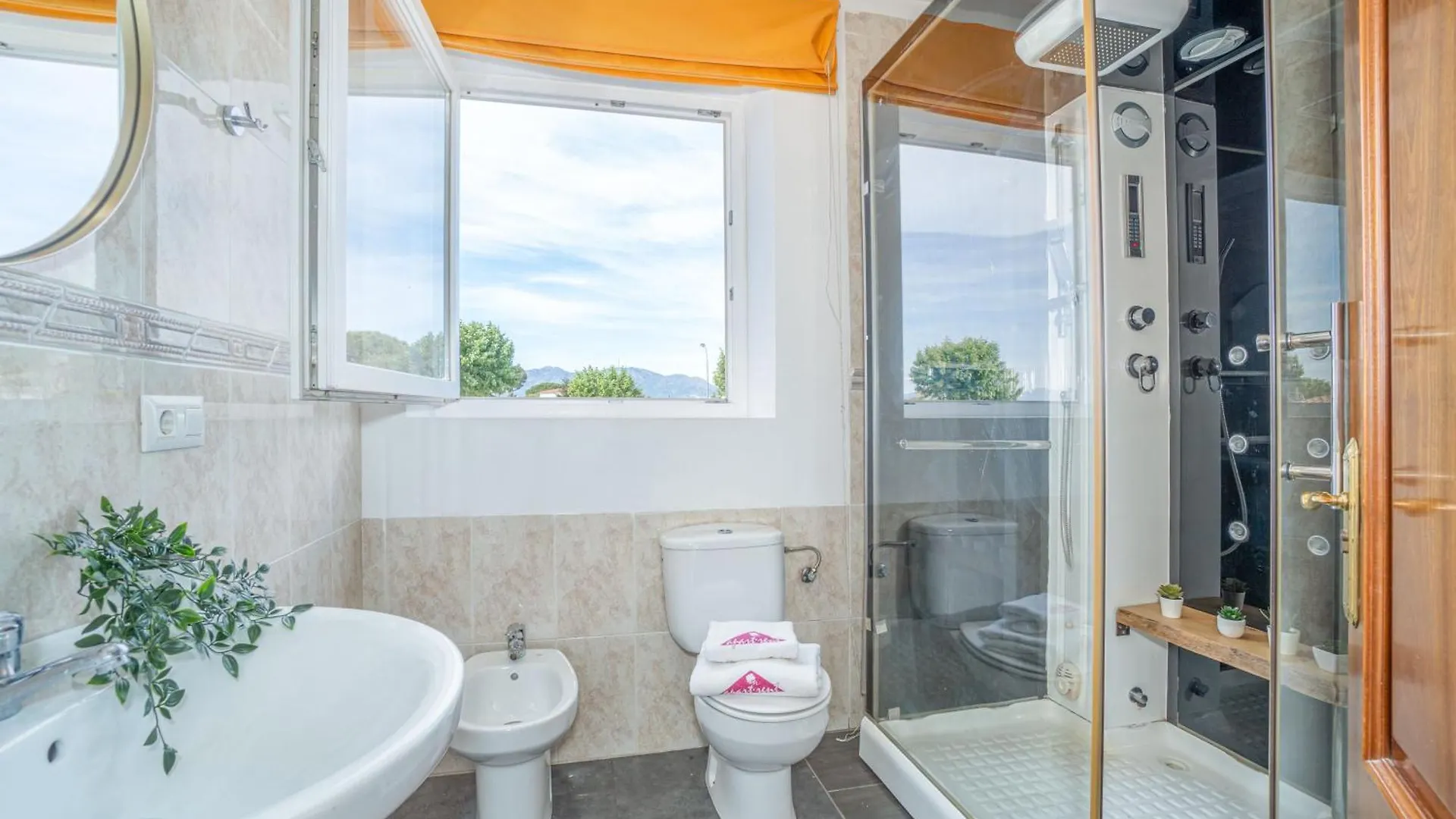 Apart-Rent Casa Con Piscina Montgri 0125 Empuriabrava