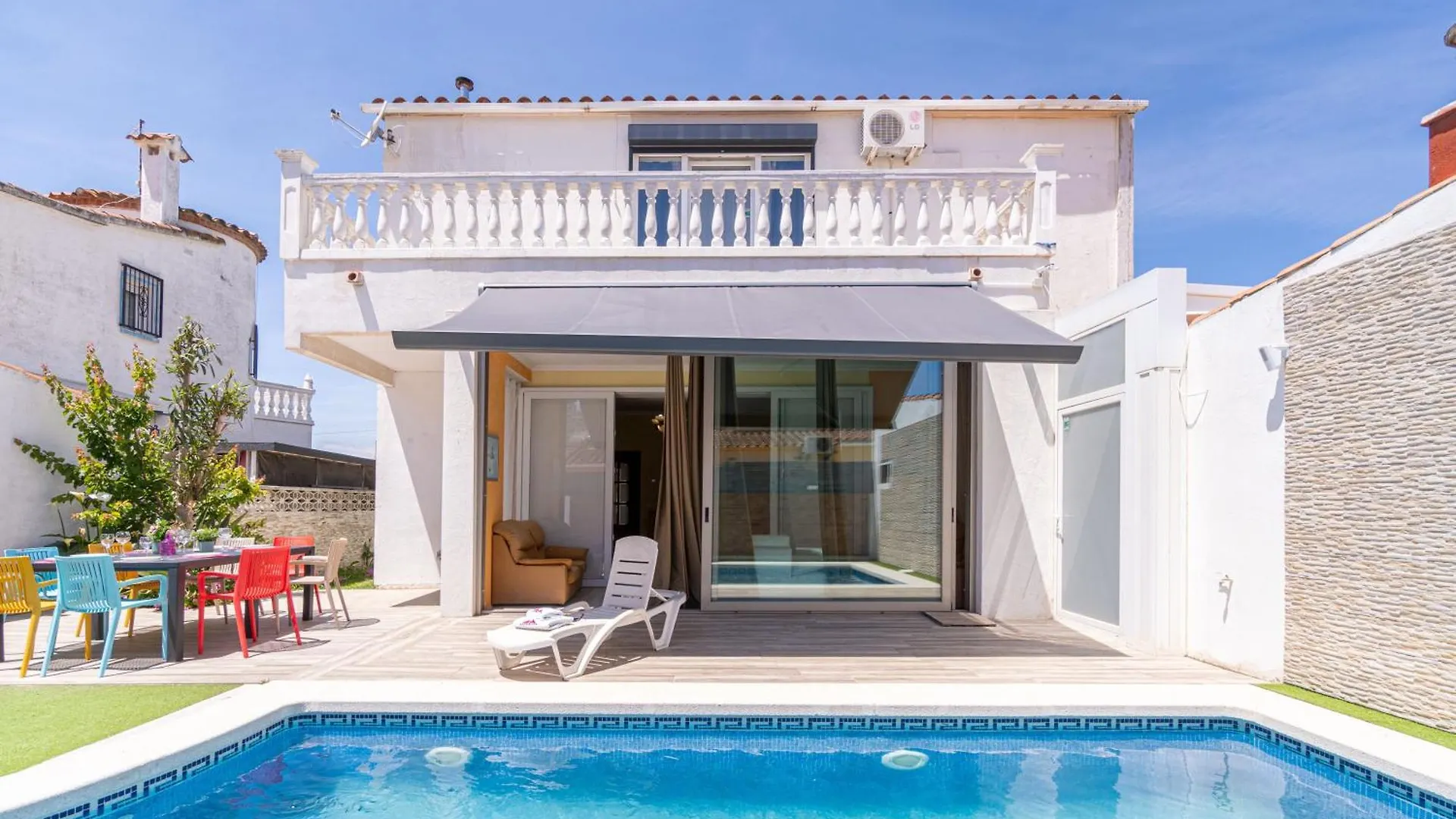 Willa Apart-Rent Casa Con Piscina Montgri 0125 Empuriabrava Hiszpania